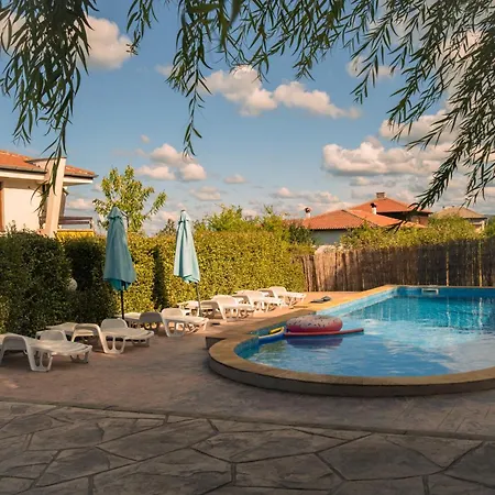 Indigo Casa de Férias Pismenovo