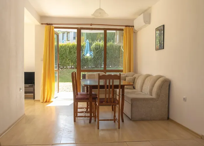 Indigo Dom wakacyjny Pismenovo